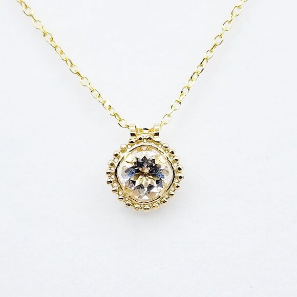 10K Yellow Gold Genuine White Topaz 6x6mm (0.75ct) Pendant - Picture 1 of 7